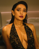 Sayani Gupta in Sirius Crystal Earring - Gold