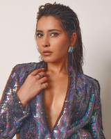 Rashi Khanna in Radiance Cocktail Earring - AB