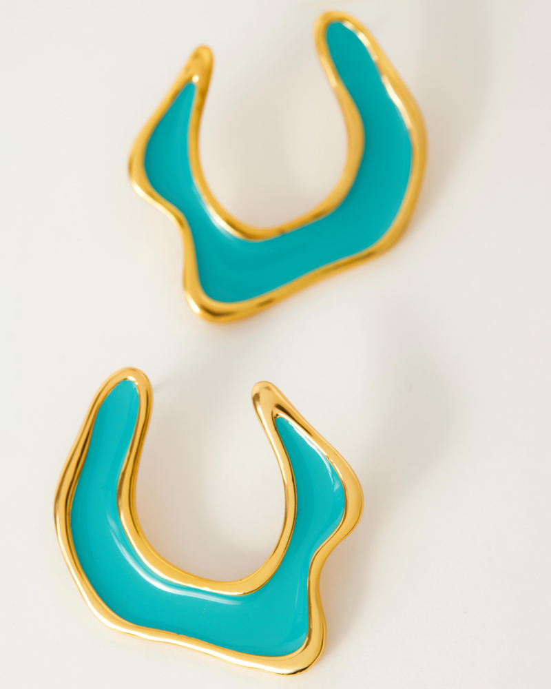 Sanya Malhotra in Hawaii earrings