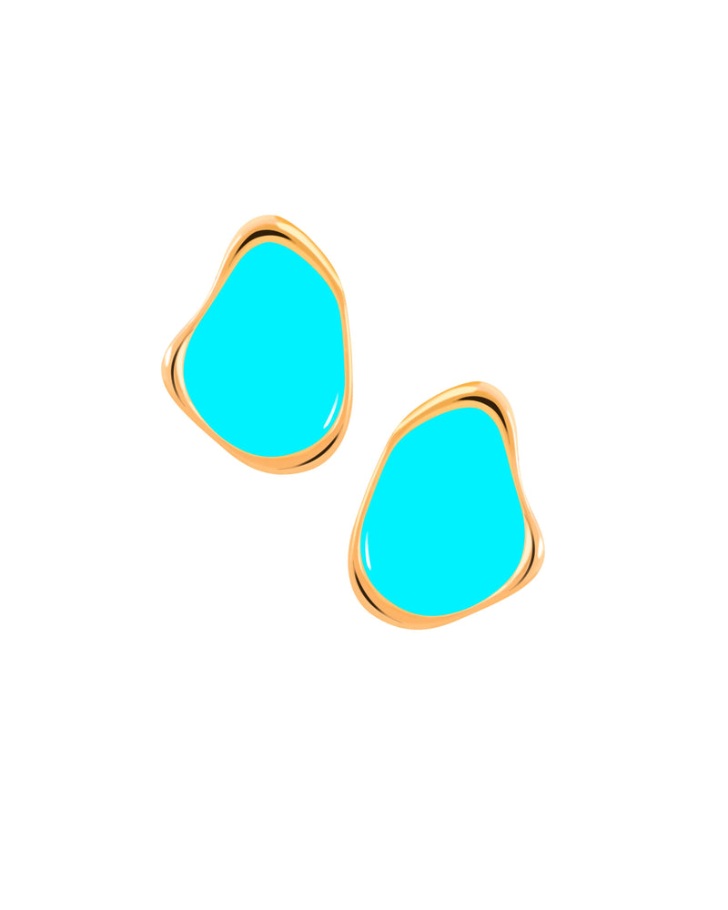 Juhi Godambe in Miami earrings